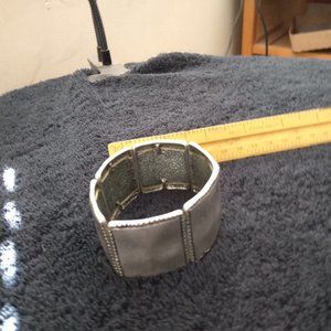 Nickle silver tone square stretch bracelet gothic native american